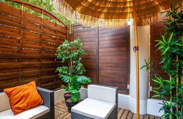 COCO BEACH - Comme une suite avec terrasse à coté des plages