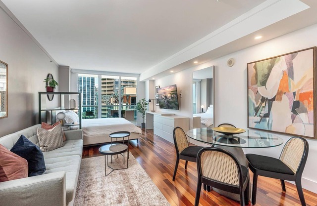 Coconut Grove Studio: Sleeps 4 Includes Parking