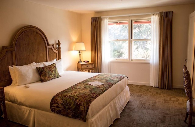 Come Create Memories w/Fun-filled Adventures at this Paradise! Free Parking!