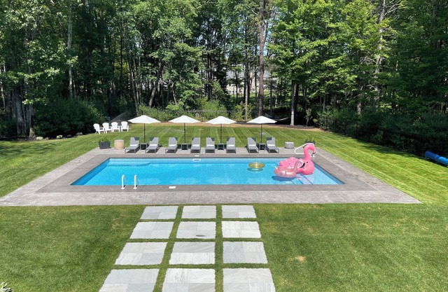 Come enjoy the track and the beautiful Saratoga Springs at our home!