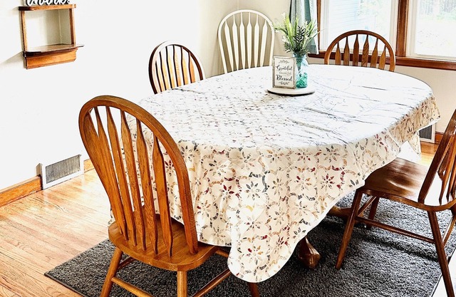 Come on in! Cozy retreat between Detroit Lakes and Fargo!