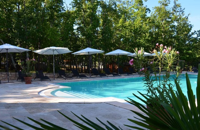 Comfort cottage in a 5* Nature & Calme estate A08