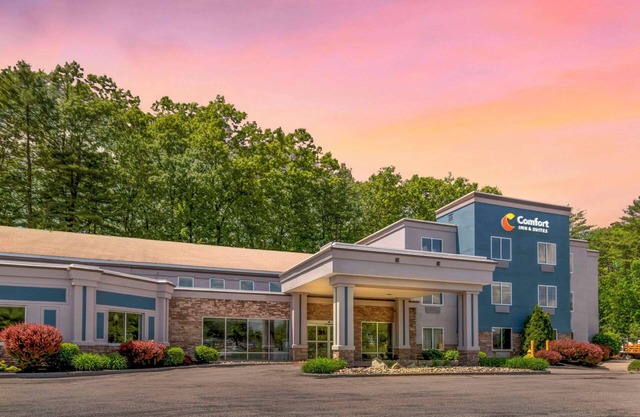 Comfort Inn & Suites Saratoga Springs