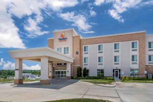 Comfort Suites West Omaha