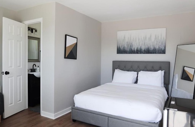 Comfortable 1BR 10 Mins to Nash