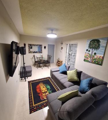 Comfortable 2 bed Apartment