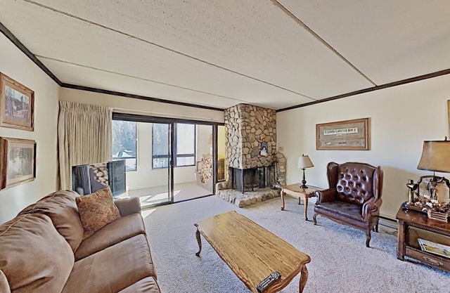 Comfortable 2 Bedroom Condo with Loft! Prime Location with Beautiful View! (Unit 406 at 1849) by RedAwning