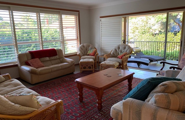 Comfortable, accessible & a wonderfully accommodating family & pet friendly home