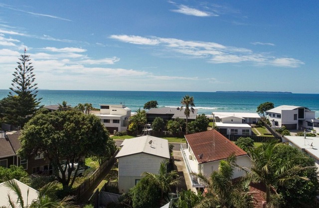 Comfortable beach apartment, close to the water