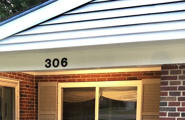 Comfortable Brick ranch