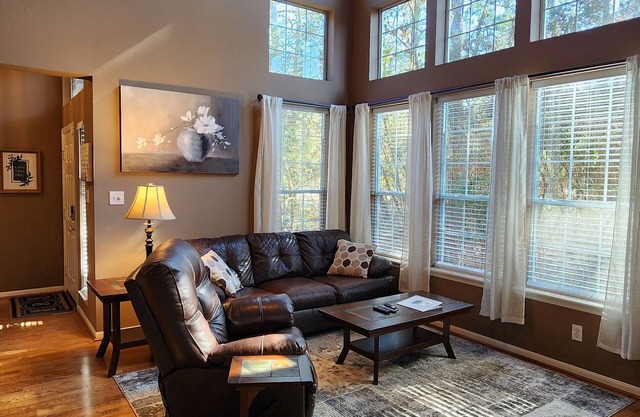 Comfortable, spacious townhome on quiet street. Master on main. Pet friendly!