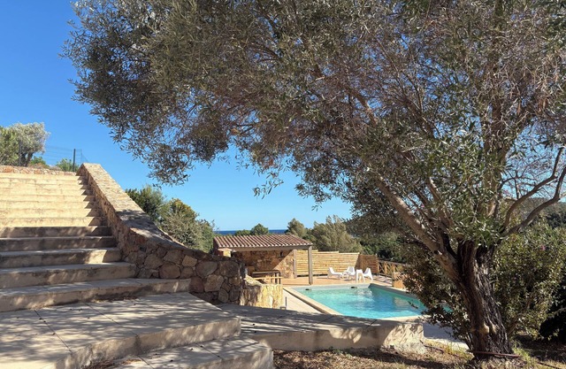 Comfortable villa with private pool 300m from the beach, sea view and maquis