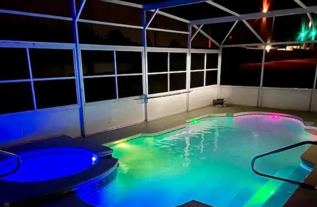 Comfy 4BR Near Disney Hottub/Pool