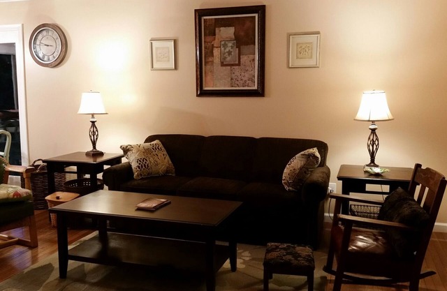 Comfy Interlochen home, close to Traverse city, Duck and Green lake Pet Friendly