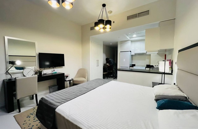 Comfy Studio JVC Tower 108 3203