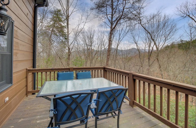 Community Perks: Mtn-view Ellijay Cabin w/Hot Tub