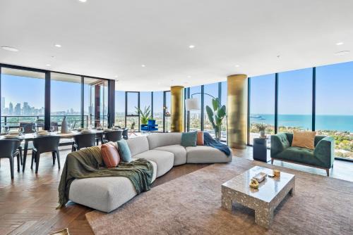Complete Host Nine Elm Apartments