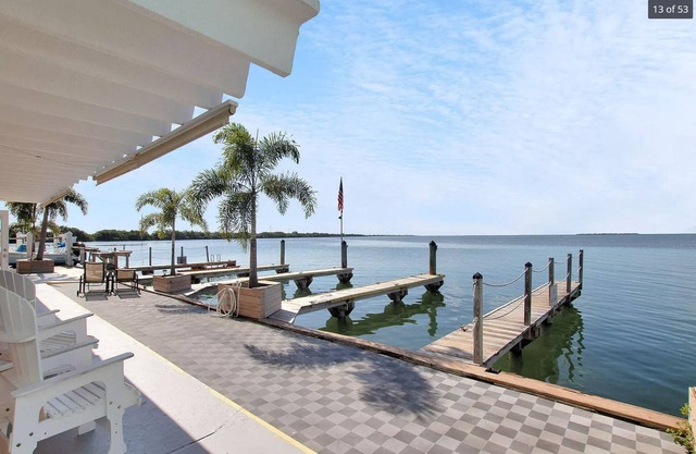 Conch Key Villas #2. Fishing, Fun and Awesome Views all at a Great Price!