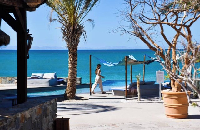 Condo beach access only4you @Puerta Cortes.
