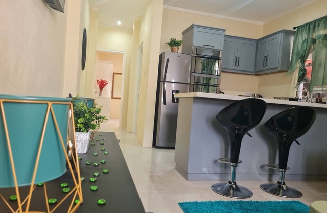 Condo in Gros Islet 10 mins drive to beach