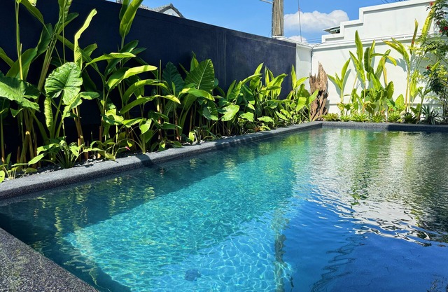 Contemporary 3bd Safari Pool Villa Near Nai Yang Beach