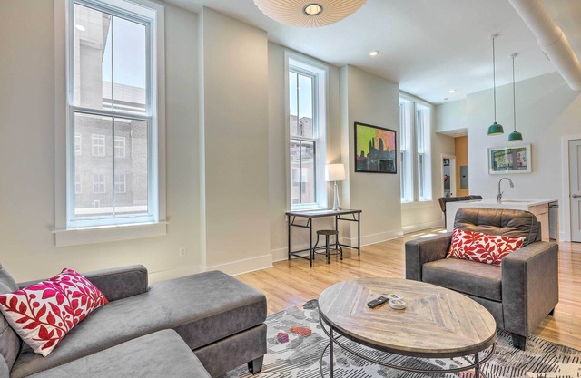 Contemporary Cincinnati Condo - Pets Allowed!