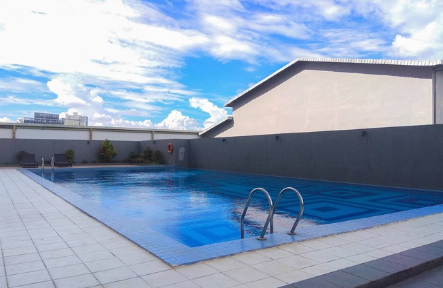 Contemporary Designed Studio Apartment Park View Condominium