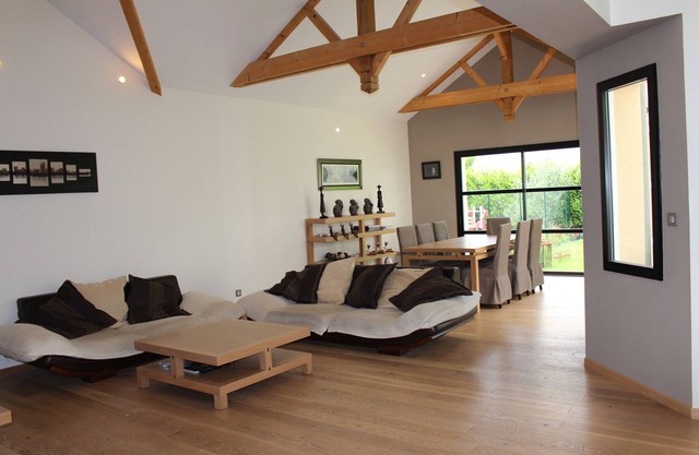 Contemporary house 24 hours of Le Mans