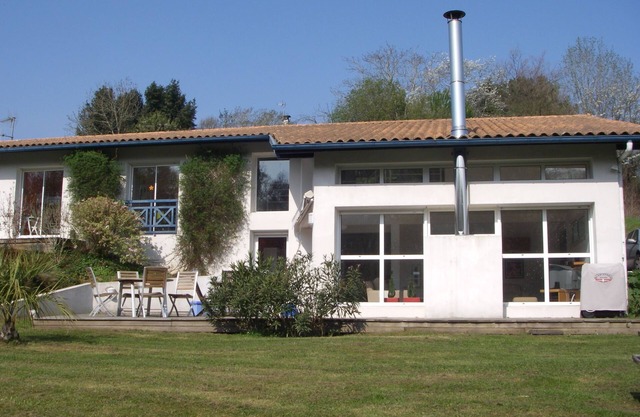 contemporary villa 240 m2 for 8 people