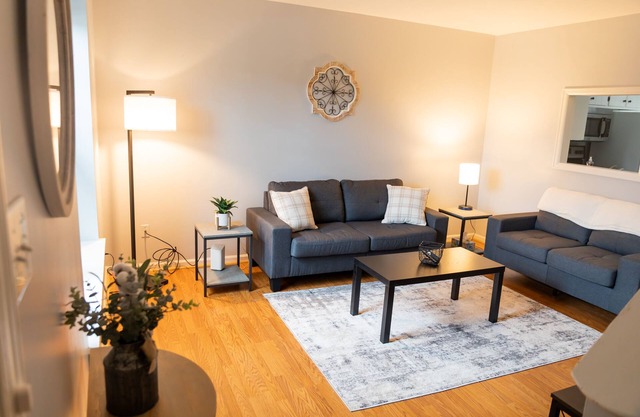 Convenient Home Only 4 Minutes From LU