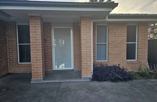 Convenient new private entire home in the heart of Little Saigon.