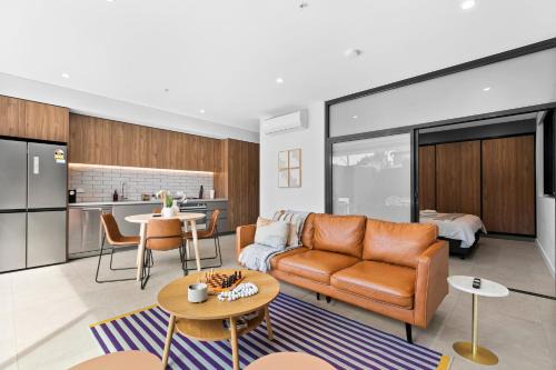 Coogee Escape #2 - Modern 1BR Apartment, Pet Friendly by the Sea