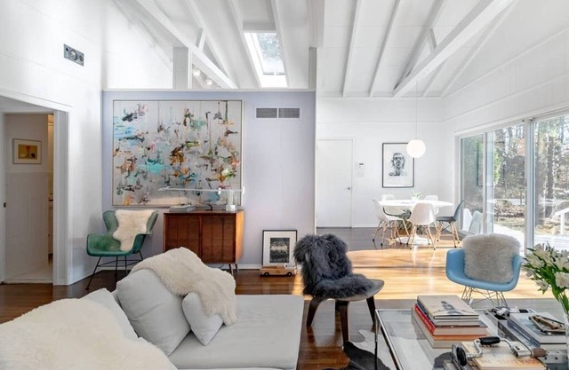 Cool Hamptons Home minutes from Southampton Village.