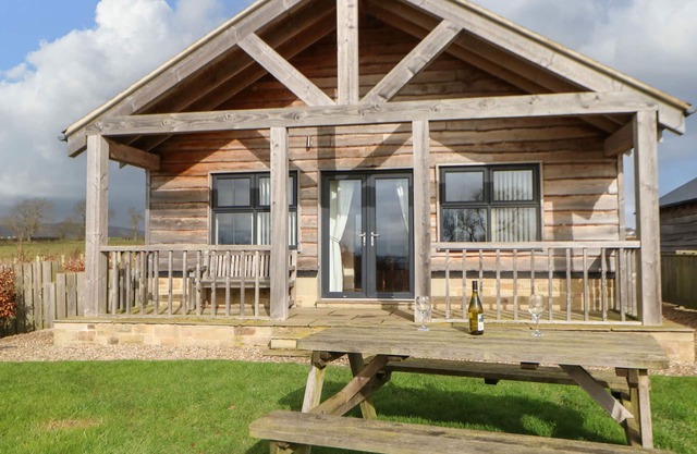COQUET, pet friendly, with a garden in Longframlington