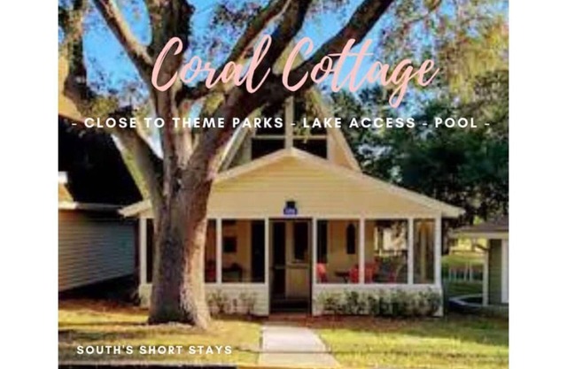 Coral Cottage-Pvt lake & pool access Near theme parks w/porch