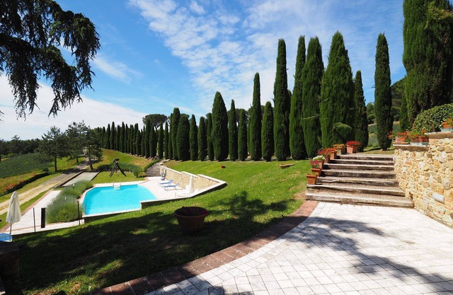 Cornocchio 4 - Apartment with swimming pool