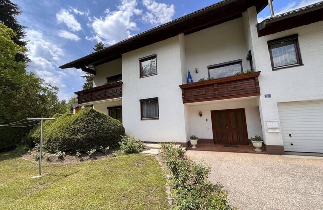 Cosy apartment for 2 guests with WIFI, TV, balcony and parking