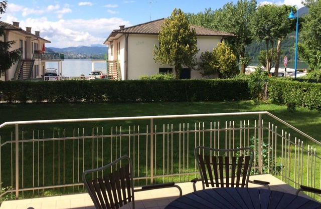 Cosy apartment in villa for 4 people with TV, patio and parking