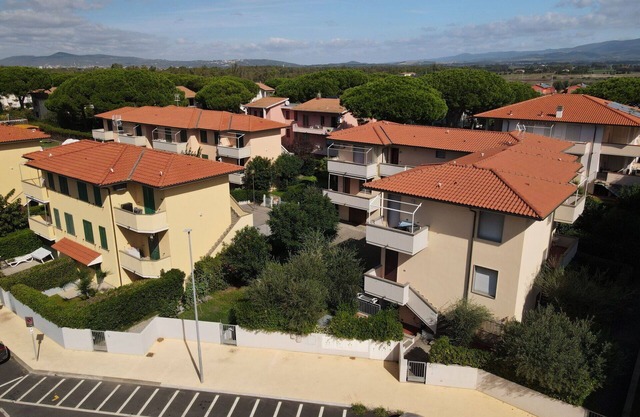 Cosy apartment for 4 people with TV, patio and parking