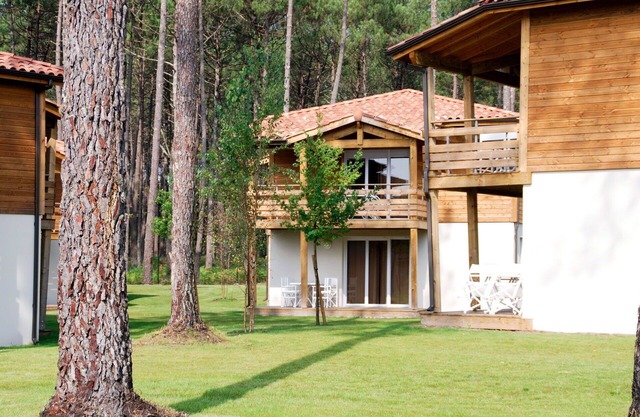 Cosy apartment for 4 guests with WIFI, pool, TV, terrace and pets allowed