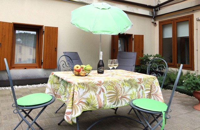 Cosy apartment for 2 people with A/C, WIFI, TV and balcony