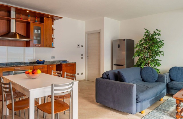 Cosy apartment for 4 guests with A/C, WIFI, TV, terrace and pets allowed