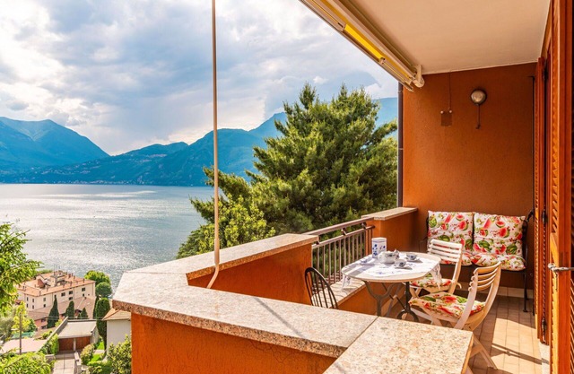 Cosy apartment for 4 guests with WIFI, TV and balcony