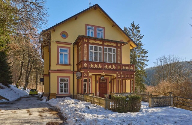 Cosy apartment for 4 people with WIFI, TV and parking