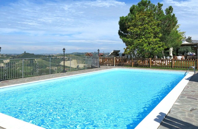 Cosy apartment for 5 guests with pool, A/C, WIFI, TV, terrace, pets allowed and panoramic view