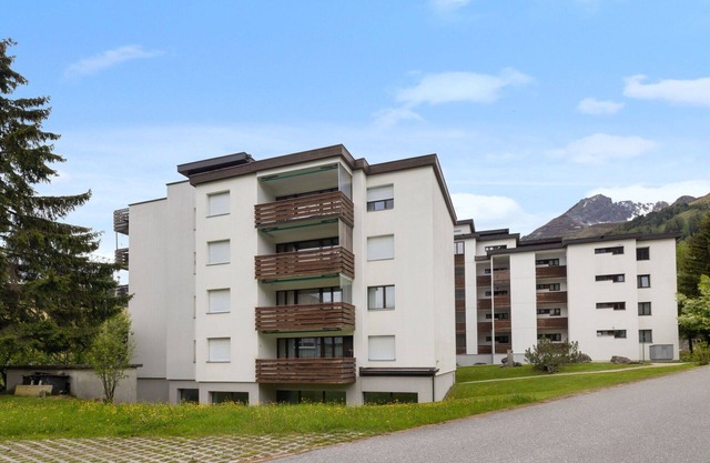 Cosy apartment for 6 guests with WIFI, pool, TV and balcony