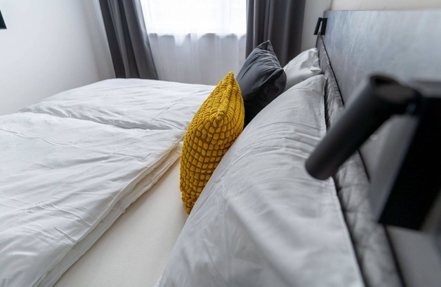 Cosy apartment for 6 people with WIFI, TV, patio and parking