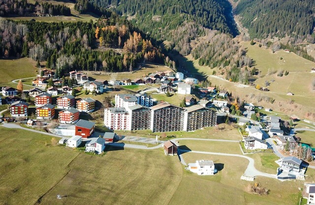 Cosy apartment for 6 people with pool, WIFI, TV, balcony and panoramic view