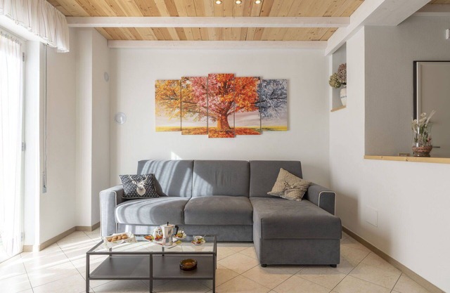 Cosy apartment for 6 people with WIFI, TV, terrace and pets allowed