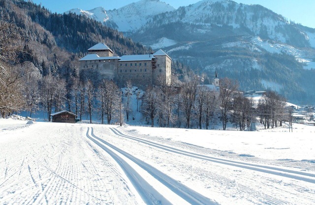 Cosy apartment for 6 people with WIFI, TV, terrace and pets allowed